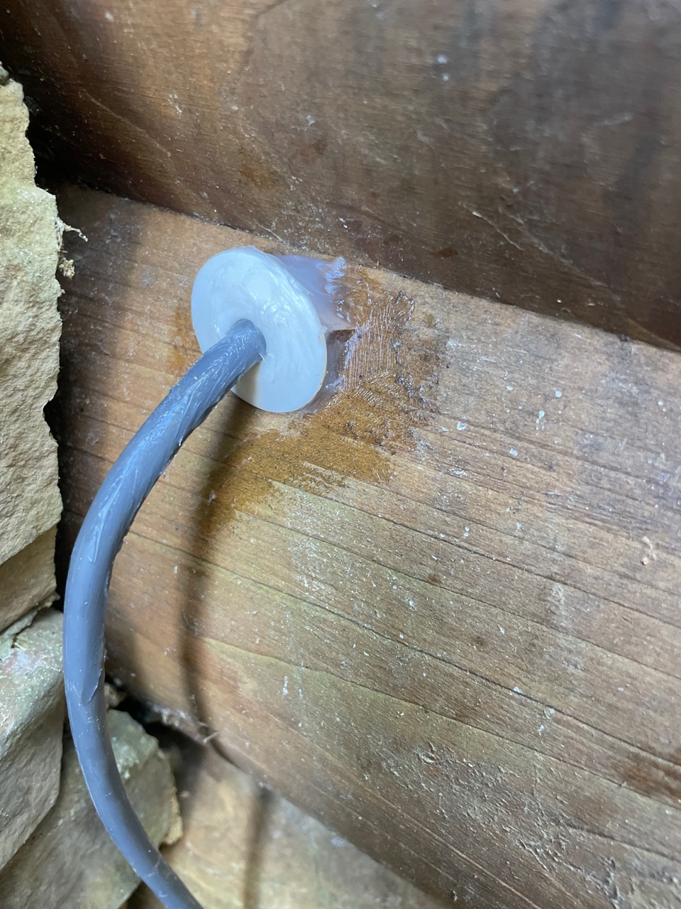 Starlink installation - cable entry outdoor to indoor
