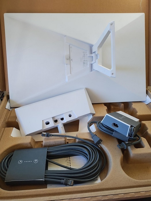 Starlink Standard Kit Unpacked 